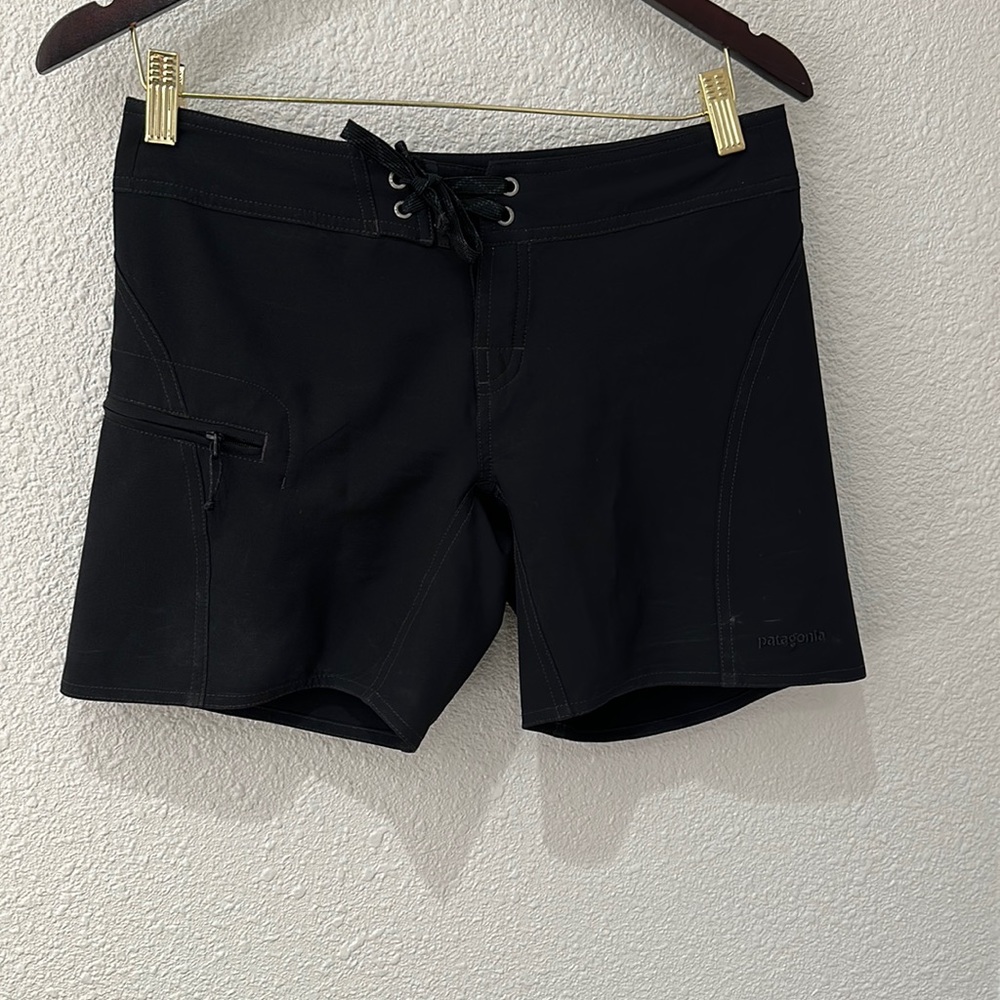 Patagonia board shorts women’s size 2